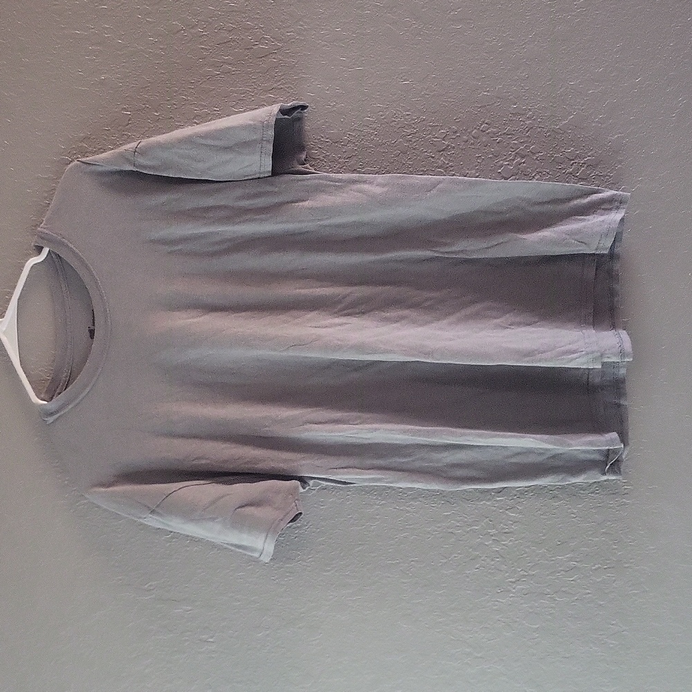 Hanes tshirt